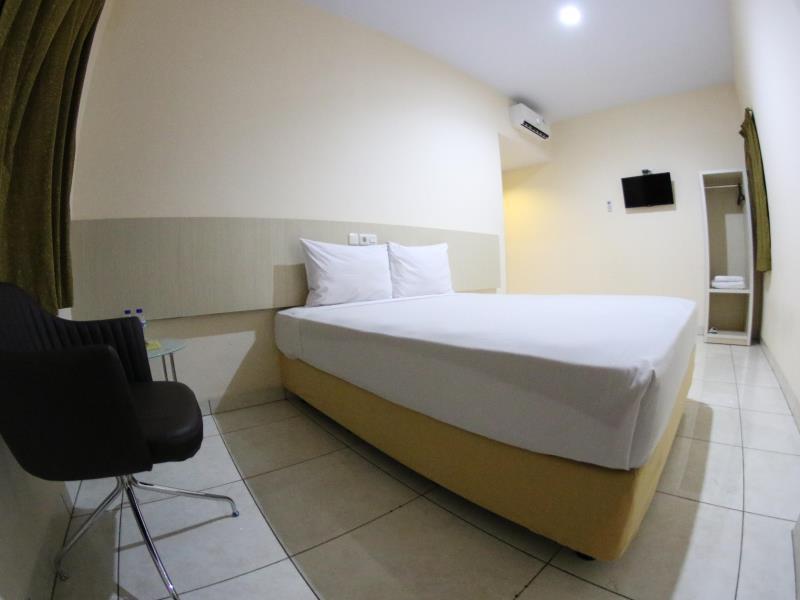 Daya Hotel Makassar Buitenkant foto