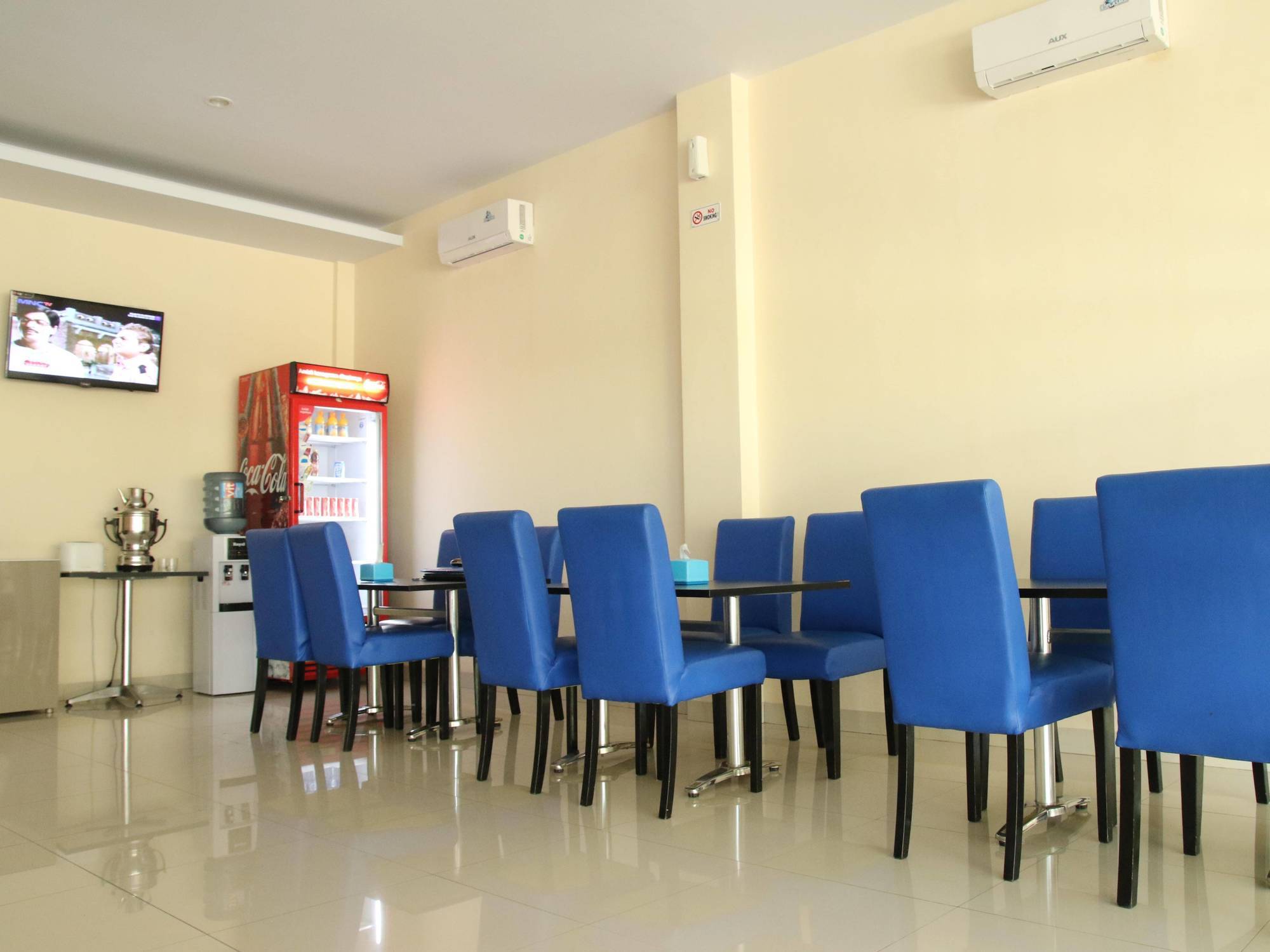 Daya Hotel Makassar Buitenkant foto